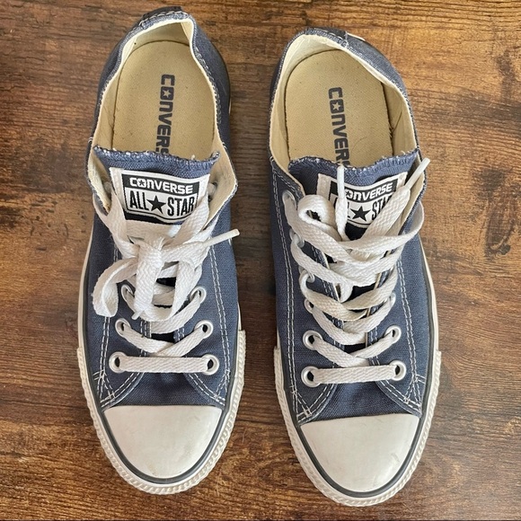 Converse Chuck Taylor All Star Classic - Size 7 - Picture 2 of 6